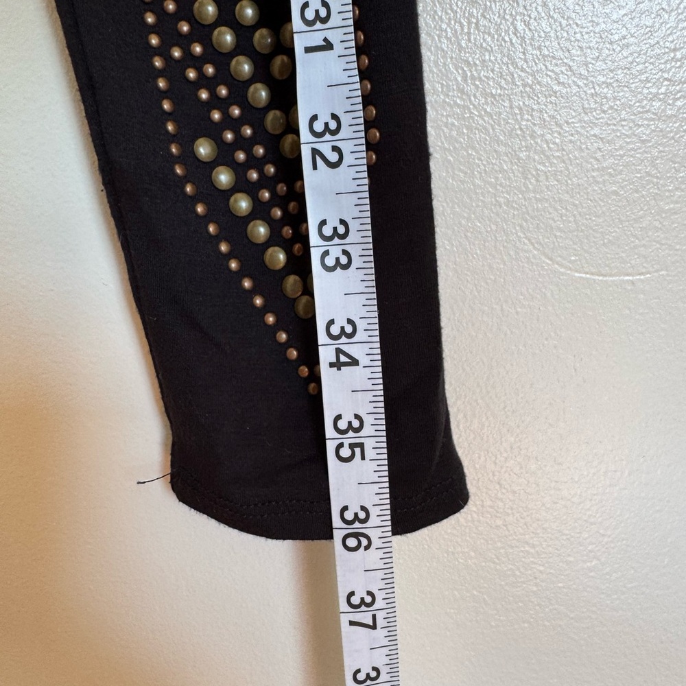 Vocal Black Studded Leggings EUC Size Medium - Picture 8 of 8